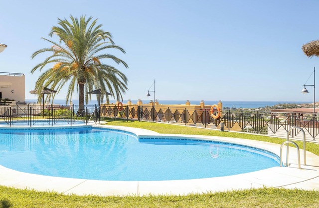 Apartment Brisas de Almayate with Sea & Mountain View, Pool, A/C, Wi-Fi, Garden & Terrace