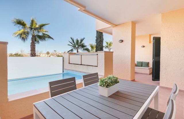 Apartment 'Campo Golf Hacienda' with Shared Pool, Wi-Fi and Air Conditioning