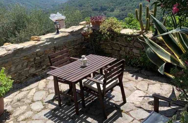 Apartment 'Casa Camilla' with Private Terrace and Private Garden