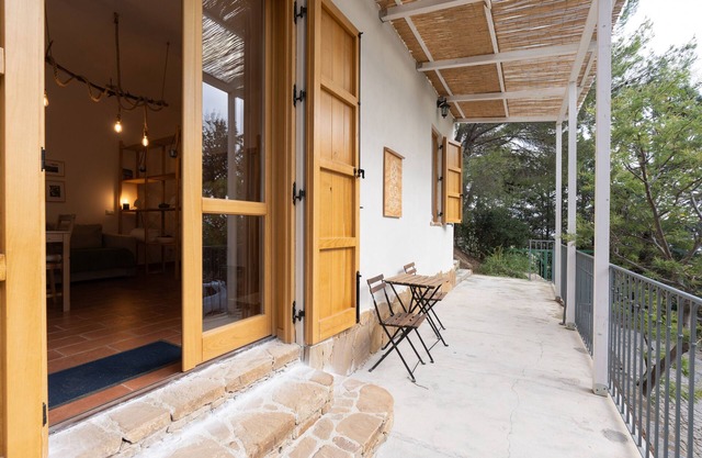 Apartment 'Casa Delle Pigne' with Mountain View, Private Terrace and Wi-Fi
