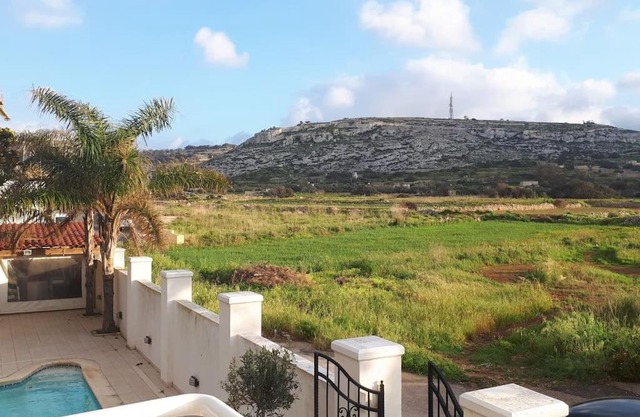 apartment close to beach and stJulians