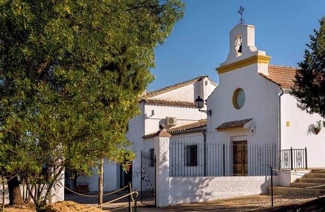Apartment 'Cortijo La Teja' with Mountain View, Wi-Fi and Air Conditioning