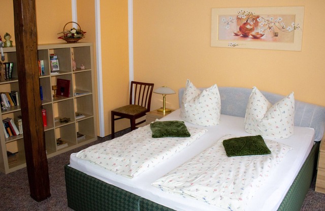 Apartment 'Damwildhof Fewo Zur Linde' with Shared Garden and Wi-Fi