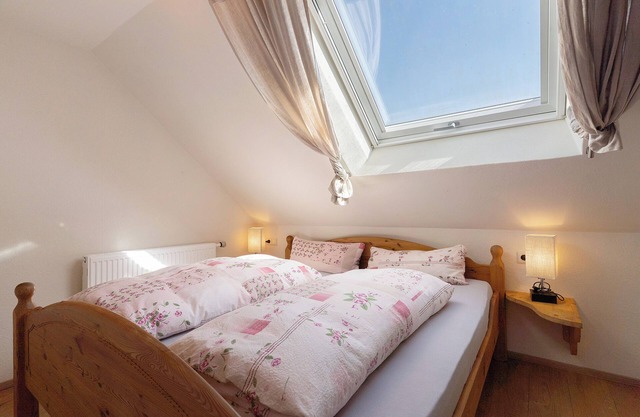 Apartment 'Ferienwohnung 2' with Mountain View, Shared Terrace and Wi-Fi