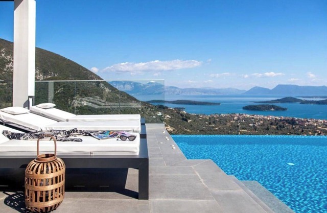 Apartment "Desun Suites Blue" with Sea View, Balcony, Garden and Wi-Fi