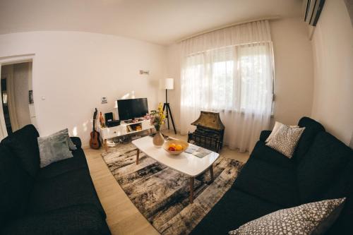 Apartment Ember