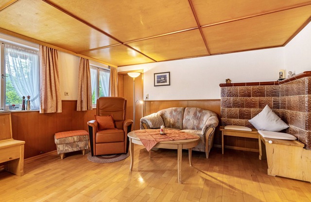 Apartment 'Ferienwohnung Zum Pavillon' with Private Terrace and Wi-Fi