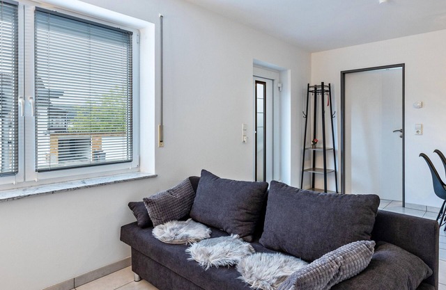 Apartment 'Ferienwohnung Am Donauradweg' with Private Terrace and Wi-Fi