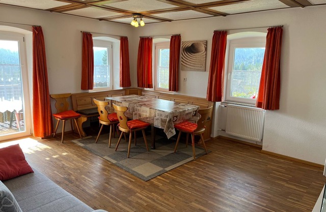 Apartment 'Ferienwohnung Panoramablick' with Mountain View, Shared Terrace and Wi-Fi