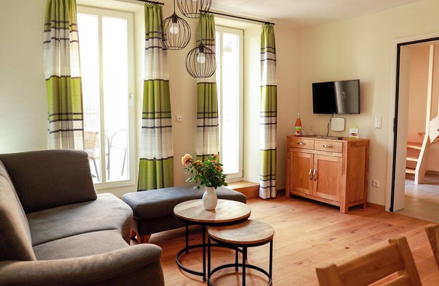 Apartment 'Ferienwohnung Kammer' with Private Terrace, Shared Garden and Wi-Fi