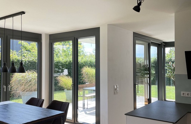 Apartment 'Fewo Blaustein-Panorama' with Private Terrace, Private Garden and Wi-Fi