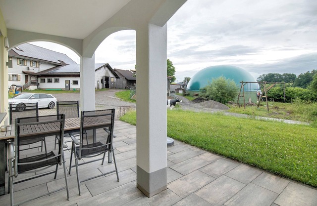 Apartment 'Fewo Obstbäumle' with Mountain View, Shared Pool and Wi-Fi