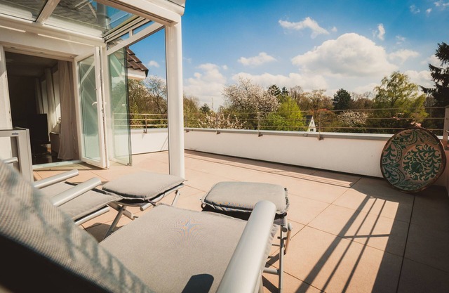 Apartment "Flair" 95 m2, 2 bedrooms, roof terrace, winter garden, atmosphere
