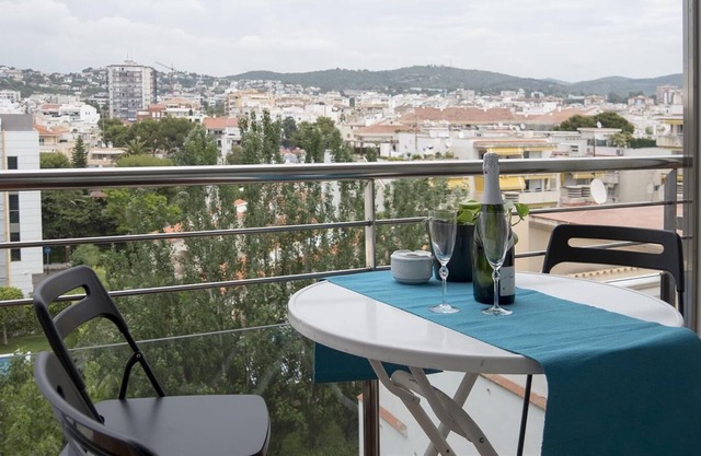 Apartment 'Fleming 5' with Balcony, Wi-Fi and Air Conditioning