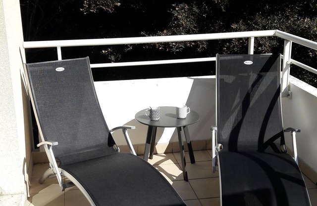 Apartment 50m from the sea