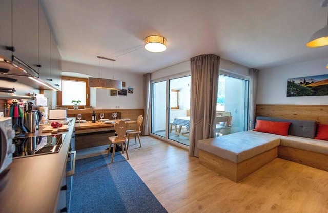 Apartment "Gass C" with Mountain View, Private Terrace & Wi-Fi