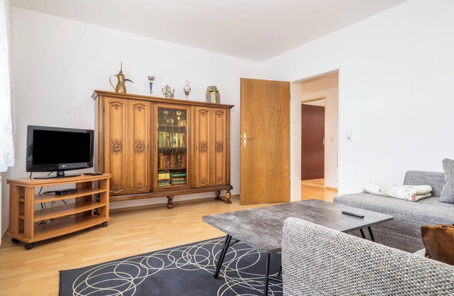 Apartment 'Grüne Oase' with Shared Terrace, Shared Garden and Wi-Fi