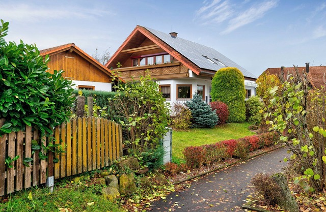 Apartment "Haus Felix" with Balcony & Wi-Fi