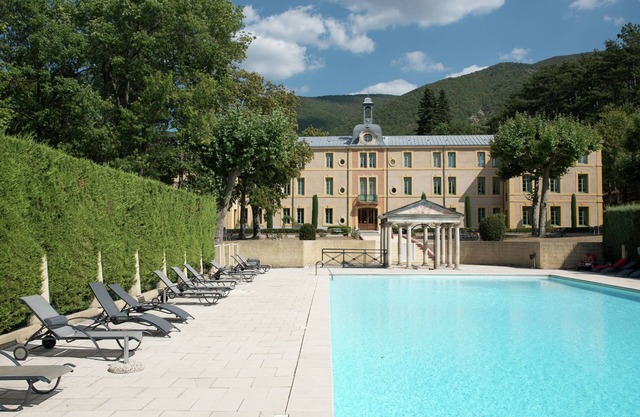 Apartment in Rhone Alpes near Ski Slopes
