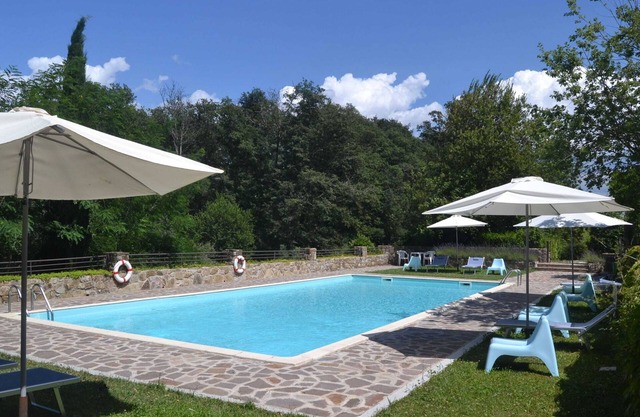 Apartment in Chianti With Pool & Castle Nearby