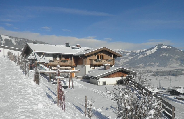 Apartment in Kaprun ski-in ski-out slopes