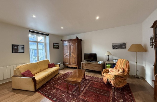 Apartment in Le Mans with Private Garage