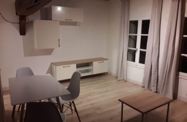 Apartment in lower town - Chartres - La Corroierie