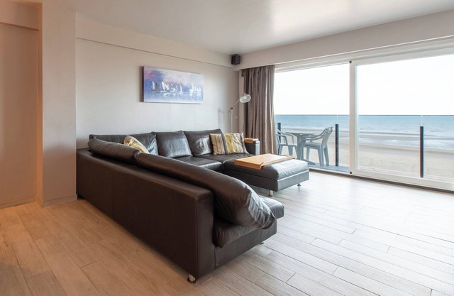 Apartment in Middelkerke with Sea View