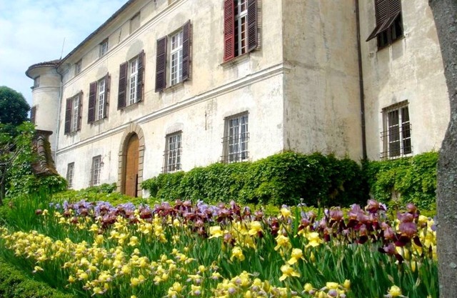 Apartment in Piedmont near Historic Castle