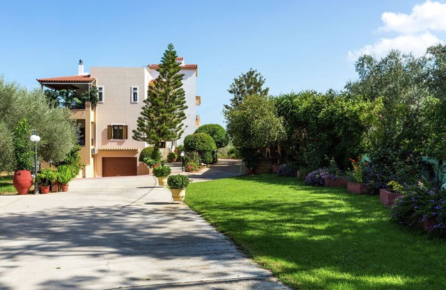 Apartment in Prines with Garden & BBQ