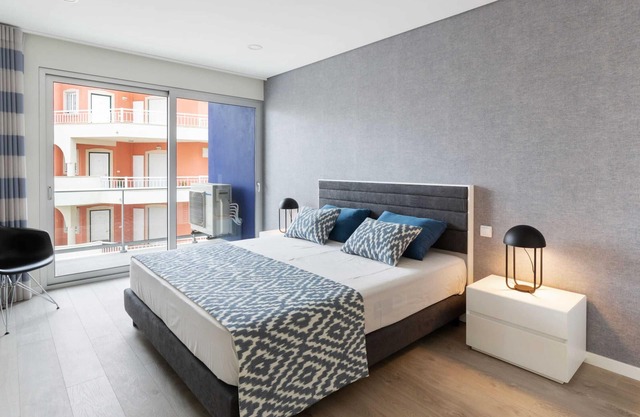 Apartment in Sdo Martinho do Porto