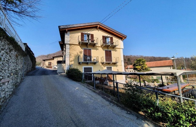 Apartment in Vignone with Lake Maggiore Views