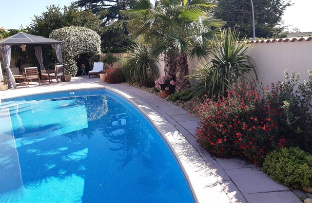 Apartment in villa with private pool and garden