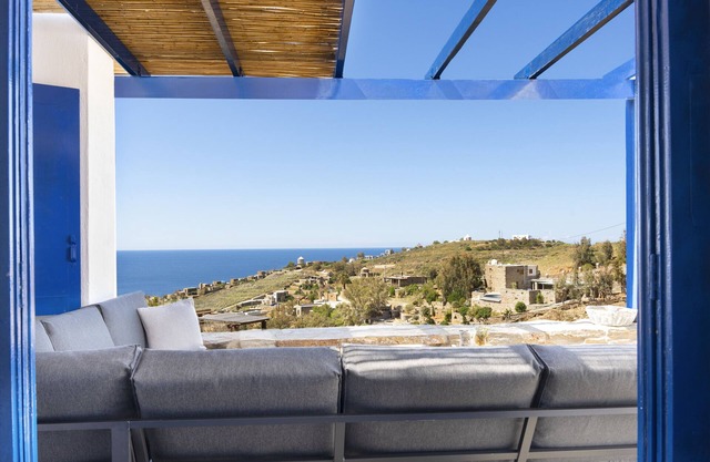 Apartment 'Konstantinos and Eleni's' with Sea View, Wi-Fi and Air Conditioning