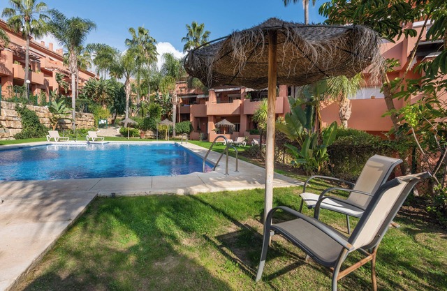 Apartment 'La Fragata Estepona 3b 2b' with Sea View, Wi-Fi and Air Conditioning