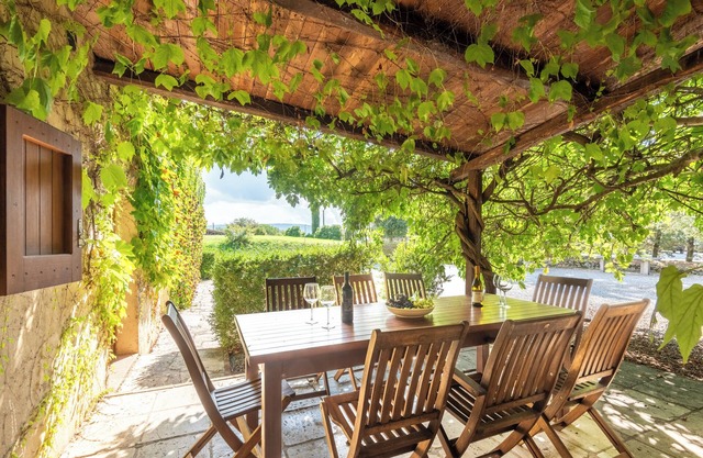 Apartment 'La Lollaia' with Shared Pool, Shared Terrace and Wi-Fi