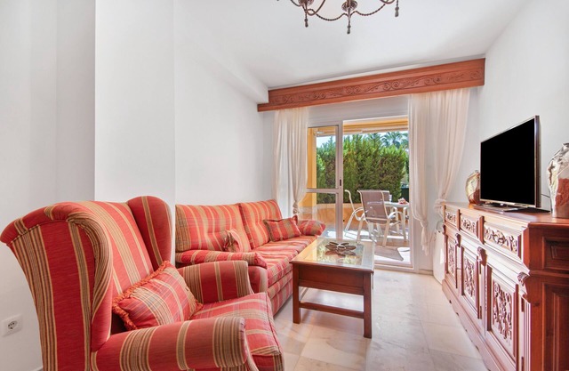 Apartment 'Las Arenas' with Shared Pool, Private Terrace and Wi-Fi