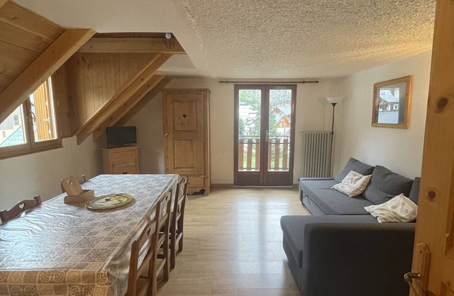 Apartment 'Le Galibier' with Mountain View, Shared Garden and Wi-Fi