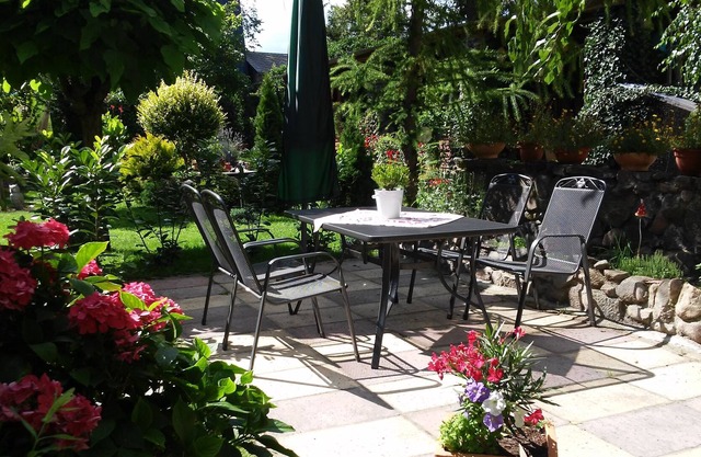 Apartment Leest No. 2, country style, sitting area + grill, former farm, by the lake, 85sqm