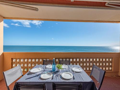 Apartment Les Argonautes-6 by Interhome