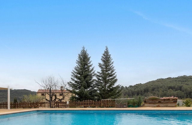 Apartment 'Les Muntades Aire' with Mountain View, Wi-Fi and Air Conditioning