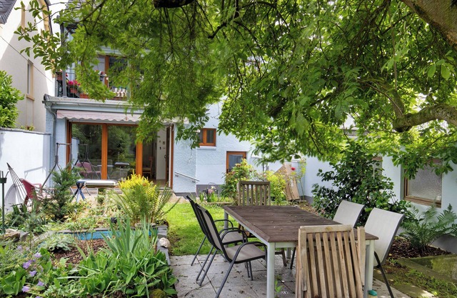 Apartment 'Mit Garten' with Shared Terrace and Private Garden
