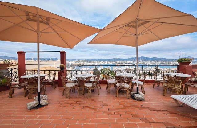 Apartment 'Navila Numero 2' with Shared Pool, Wi-Fi and Air Conditioning