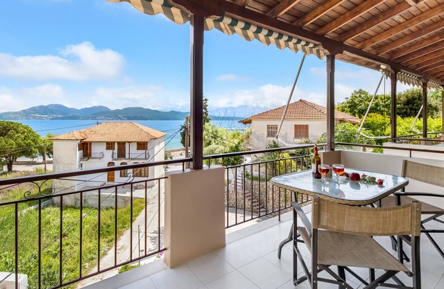 Apartment "Nikoleta Studio 2" with Sea View, Terrace & Wi-Fi