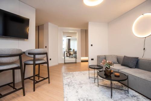 Apartment Noa - Modern and Stylish 1BR Apartment