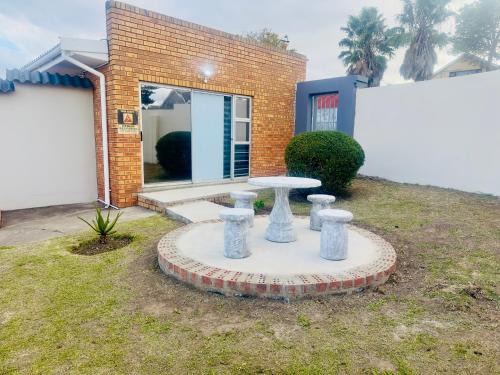 Apartment on Liddiard