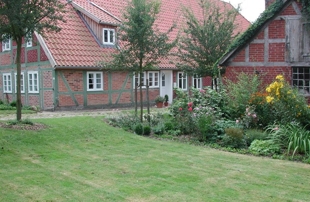 Apartment on the Elbe dyke in Radegast I