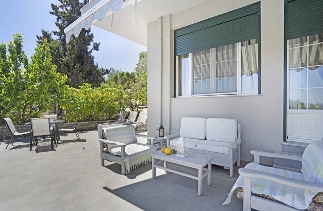 Apartment 'Paradiso Verde 101' with Mountain View, Wi-Fi and Air Conditioning