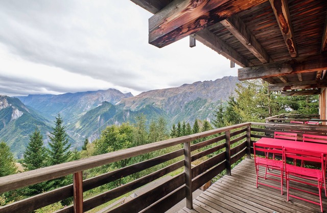 Apartment 'Petit Prince' with Mountain View, Balcony and Wi-Fi