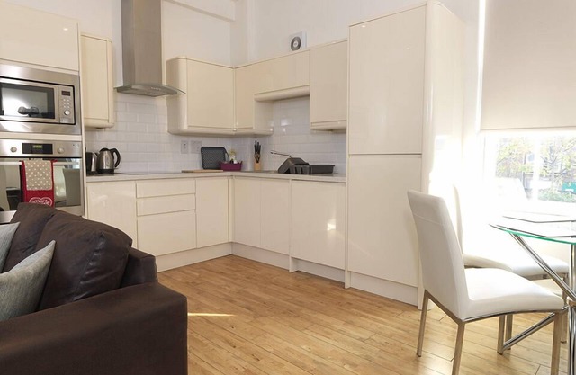 Apartment-Private Bathroom-One Bedroom